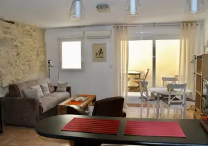 Image of Pleasant town house
