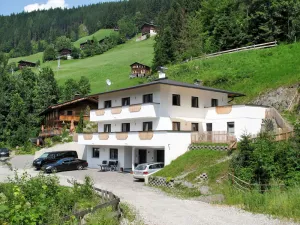Image of Cosy apartment for 14 people with WIFI, TV, terrace and parking
