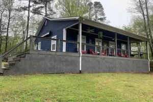 Image of Charming and Comfy Cabin in the Heart of Pickwick!