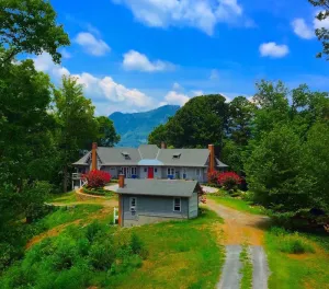 Image of 1920's  Historic Mountain Home