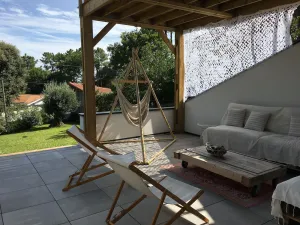 Image of Contemporary villa with exceptional views of Lake Lacanau