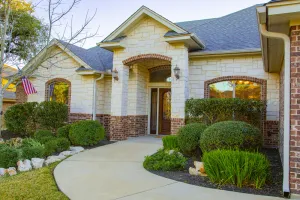 Image of QUIET & SPACIOUS - Amiable Modern Home - Belton Oaks
