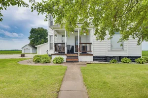 Image of Countryside Biggsville Home w/ Yard, Dogs Welcome!