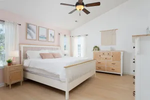 Image of Spacious & Quiet Vacation Getaway, 15 Min to Beach