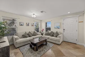 Image of Peaceful house next to the park - close to airport