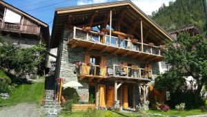 Image of Large Luxury Apartment, Private Spa and Sauna, Bourg St Maurice, Les Arcs