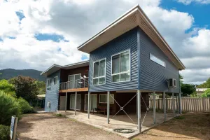 Image of Apsley Retreat, 3br\/2bth Modern Luxury in the Heart of Halls Gap