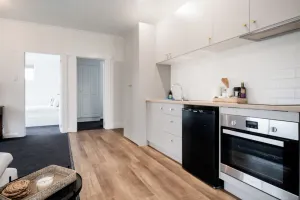 Image of Cute Apartment on the City Fringe