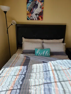 Image of Peaceful 1 bedroom with free parking - 5 min from downtown