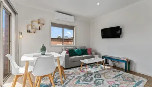 Image of Work & Unwind in Comfort: Ballarat 2 bed Apartment