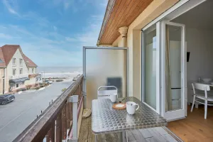 Image of Un Balcon sur la Mer - Appt à 30m de la plage