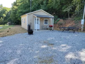 Image of Big Mountain Cabins with direct access to Windrock Riding Park
