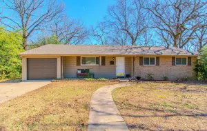 Image of 3 Bedroom home in a safe convenient area