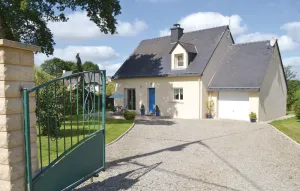 Image of 3 Bedroom Beautiful Home In Guehenno