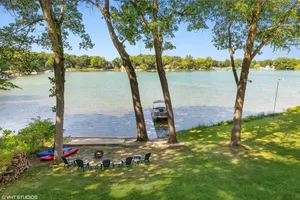 Image of Little Twin Lake Cottage, Relaxing Updated Lakehouse - All Sports Lake