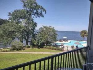 Image of Lovely Condo w\/pool, balcony, and lakeside view!