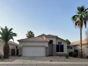 Image of Fantastic! 4-bdr Home with Swimming Pool