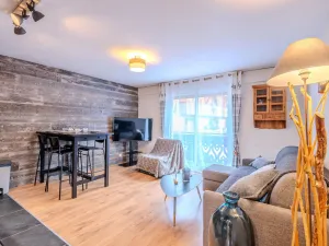 Image of Studio-cabine rénové en centre, 200m des pistes, pour 4 personnes - Morzine - FR-1-754-49