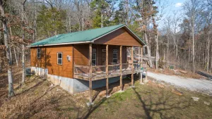 Image of Elegant Cozy Cabin, Jetted 2 person tub, fireplace, king master, canoeing, WIFI