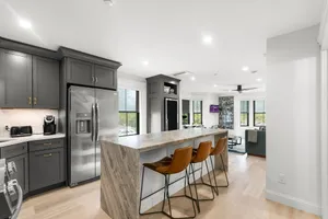 Image of 🏳️‍🌈 Modern Elegant Condo in the Heart of Ptown 🚗 Free Parking ⚡ EV Charger
