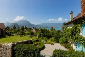 Image of The Garden in Talloires with a lake view