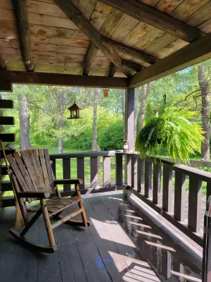 Image of Cozy log cabin in Lake Community.