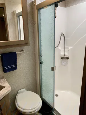 Image of 2019 Georgetown GT5 36B5 - 2 full baths, 3 slides outs, bunks & king bed