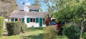 Image of Sleeps 2 to 10; Large comfortable house,  3 minutes walk from stunning beach.