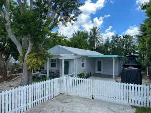 Image of New 2\/1 Remodeled Cozy Home in Tavernier Key