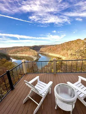 Image of LAKE CUMBERLAND: AMAZING lake views year-round. Minutes to JAMESTOWN Marina, KY