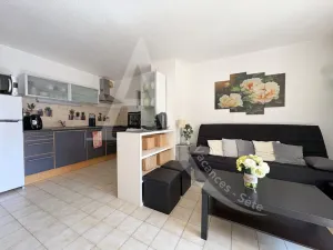 Image of Qartier Villeroy vue sur canal a proximite des plages, piscine, bus avec stationnement