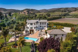 Image of LX30 CARMEL LARGE VILLA GREAT FOR LARGE GATHERINGS