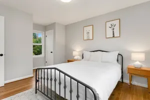 Image of NEW Cozy NE SEA\/Shoreline Updated 2BR Home | Yard