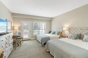 Image of 1BR\/1BA Hotel Room - Pool, Elevator, Sleeps 4