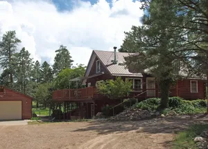 Image of Perfect family cottage in Pines - 2 acre farm!