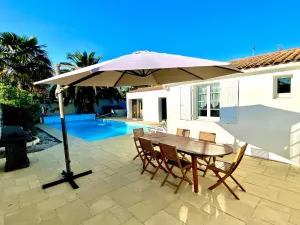Image of Acacias belle maison avec Piscine chauffée, Spa et Sauna