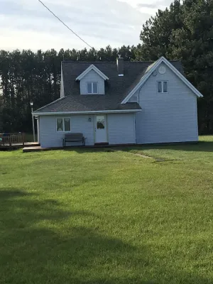 Image of Country Home Close to Town with WiFi