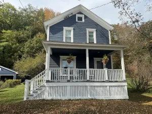 Image of Diamond Dreams, Very close to Dreams Park, Recent update, fire pit, large yard