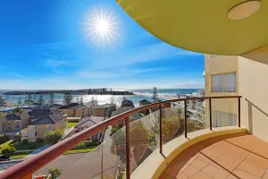 Image of Eagle Wings 16