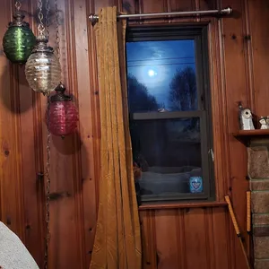 Image of Lucas Mansfield Area Cozy Brick & Wood On 6 Acres