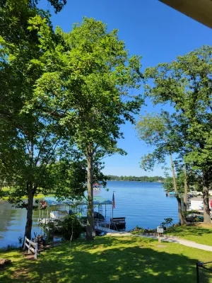 Image of Millers 2 lakehouse.  Pontoon available to rent