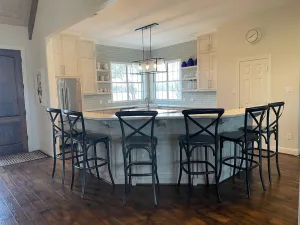 Image of Modern farmhouse retreat between DFW and Houston.