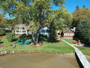 Image of Lakefront Cottage-2Bdr-1.5Bth-Sleeps 6