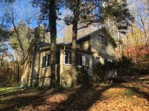 Image of Fish the \"Little J\" \/ Cozy Cottage convenient to Juniata College  & Penn State