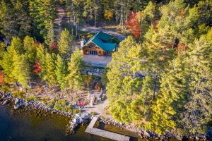 Image of Stunning 4 Season Lake Burntside Log Cabin