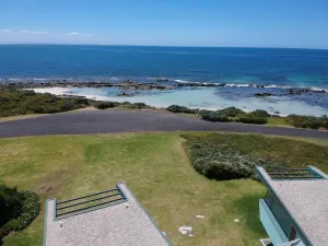 Image of Boathouse - nearly in the water and wonderful views