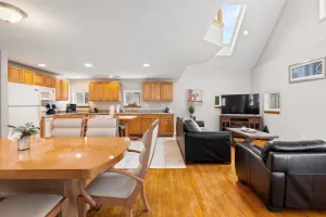 Image of E. Rochester Darling - Sleeps 6!