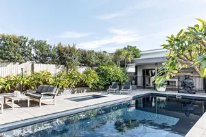Image of Sundara Beach House - Ocean views, heated pool spa, games room, aircon + special