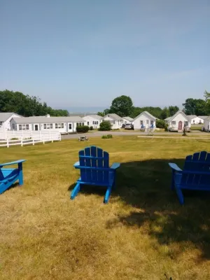 Image of Resort cottage with water views in Maine