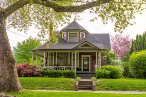 Image of Cozy private apartment in a historic Victorian house close to downtown